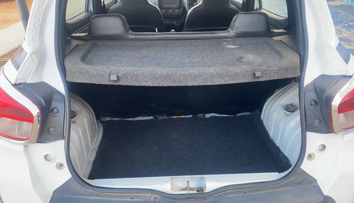 2018 Renault Kwid RXT 1.0 (O), Petrol, Manual, 29,574 km, Boot Inside