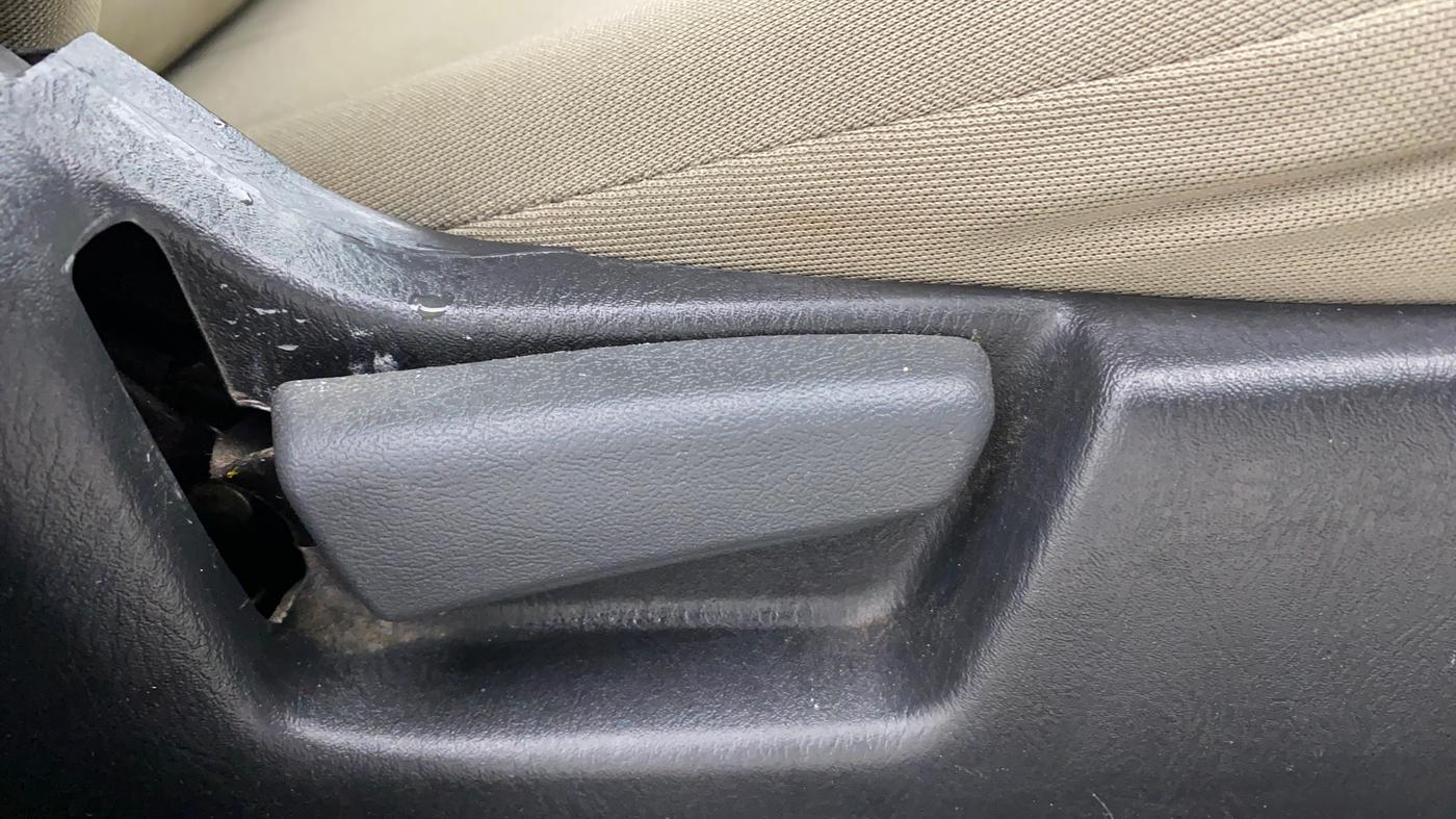 2016 Maruti Alto K10 VXI, Petrol, Manual, 27,435 km, Driver Side Adjustment Panel