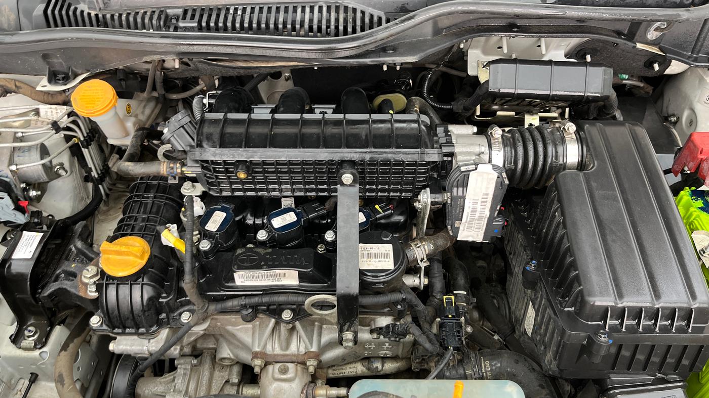 2023 Tata ALTROZ XZA, Petrol, Automatic, 50,540 km, Engine View