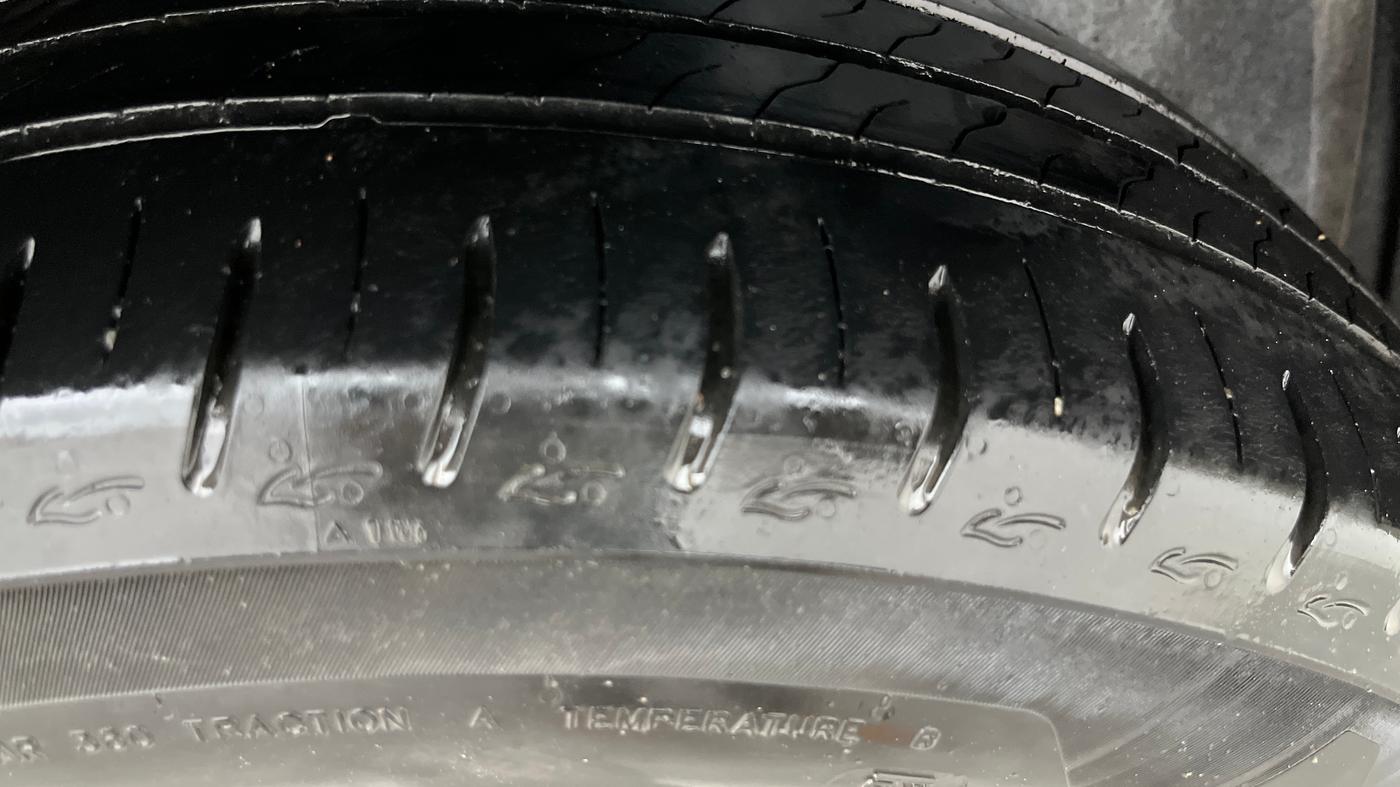 2023 Tata ALTROZ XZA, Petrol, Automatic, 50,540 km, Left Rear Tyre Tread