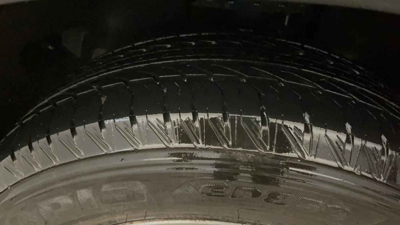 2022 Tata Safari XT PLUS, Diesel, Manual, 69,813 km, Left Front Tyre Tread