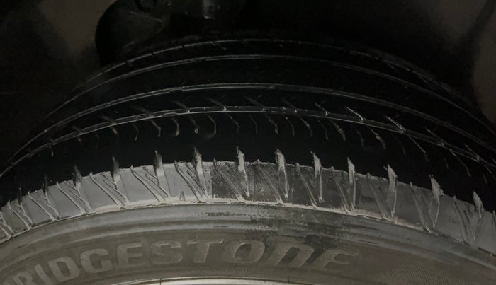 2022 Tata Safari XT PLUS, Diesel, Manual, 69,692 km, Left Rear Tyre Tread