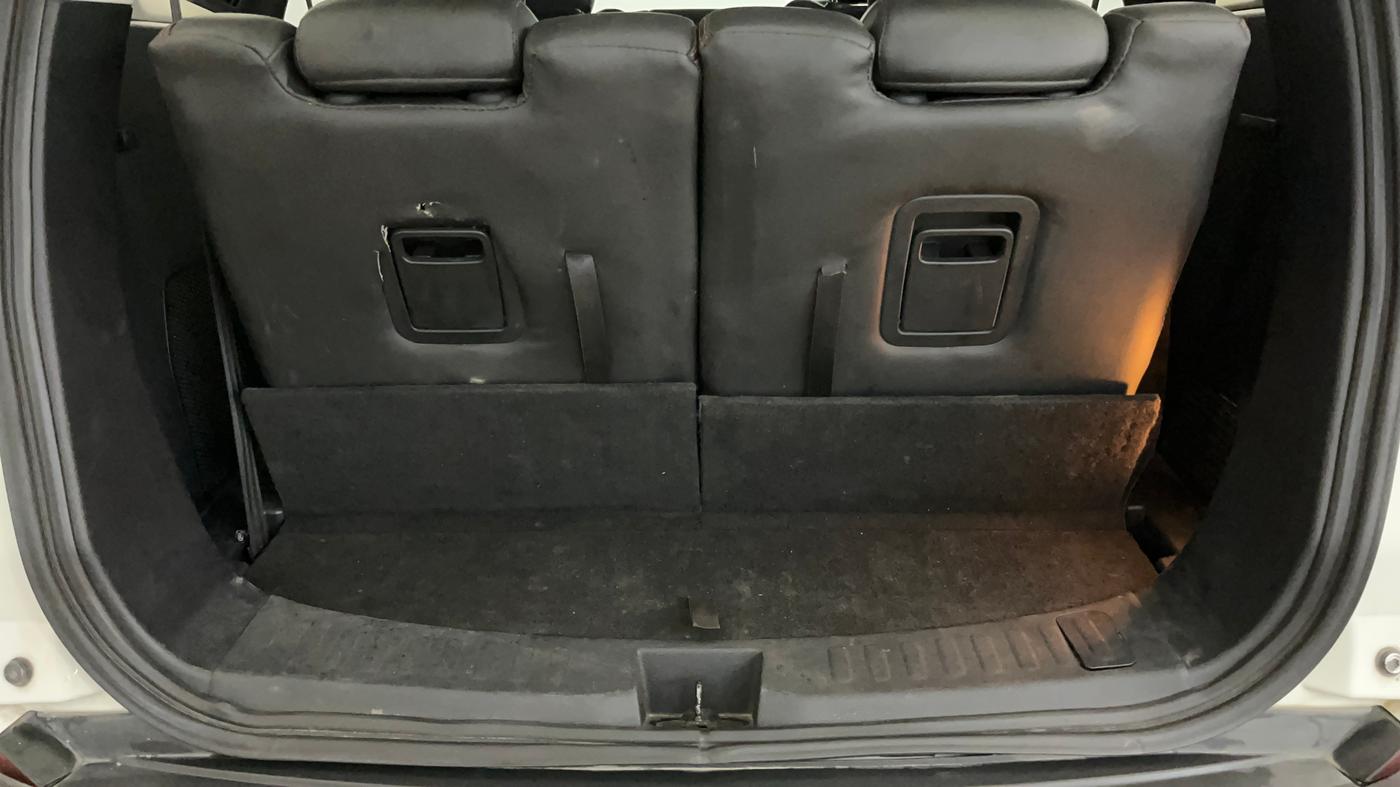 2022 Tata Safari XT PLUS, Diesel, Manual, 69,813 km, Boot Inside