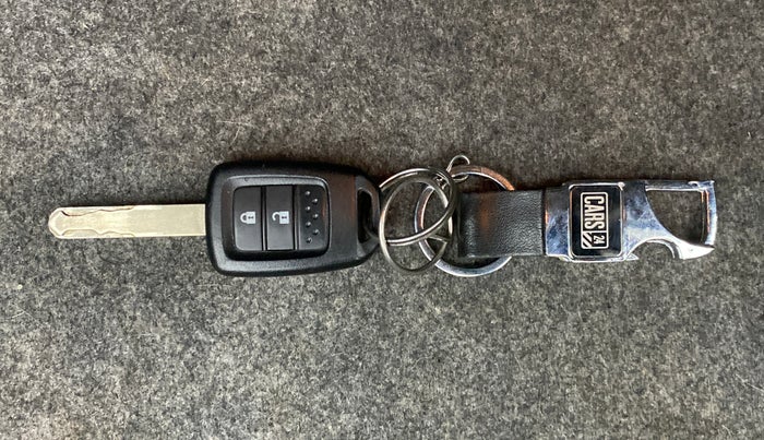 2016 Honda City SV MT PETROL, Petrol, Manual, 67,698 km, Key Close Up
