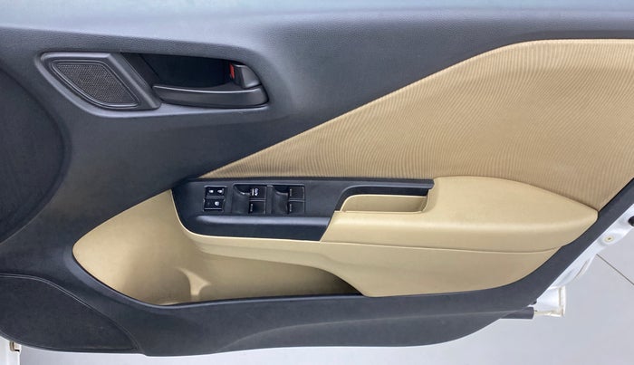 2016 Honda City SV MT PETROL, Petrol, Manual, 67,698 km, Driver Side Door Panels Control