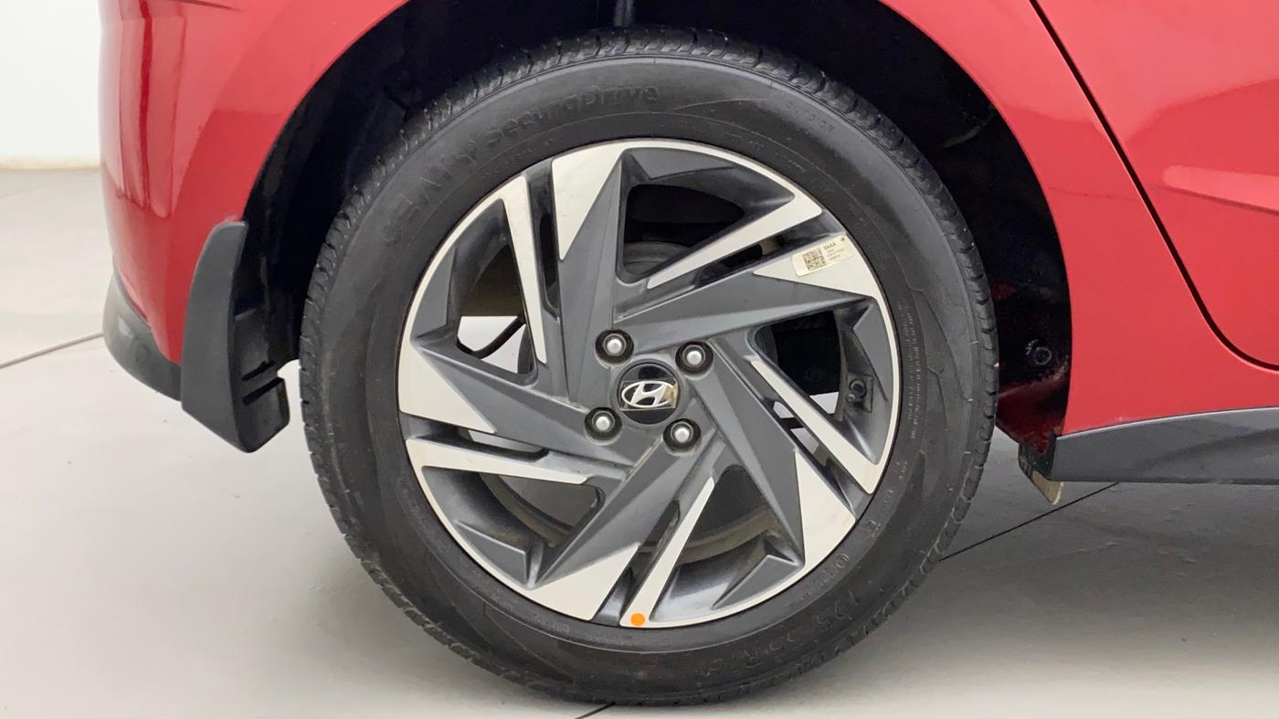 2022 Hyundai NEW I20 ASTA (O) 1.5 CRDI MT, Diesel, Manual, 22,805 km, Right Rear Wheel