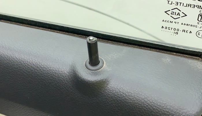2018 Maruti Alto K10 VXI, Petrol, Manual, 16,324 km, Lock system - Door lock knob has minor damage