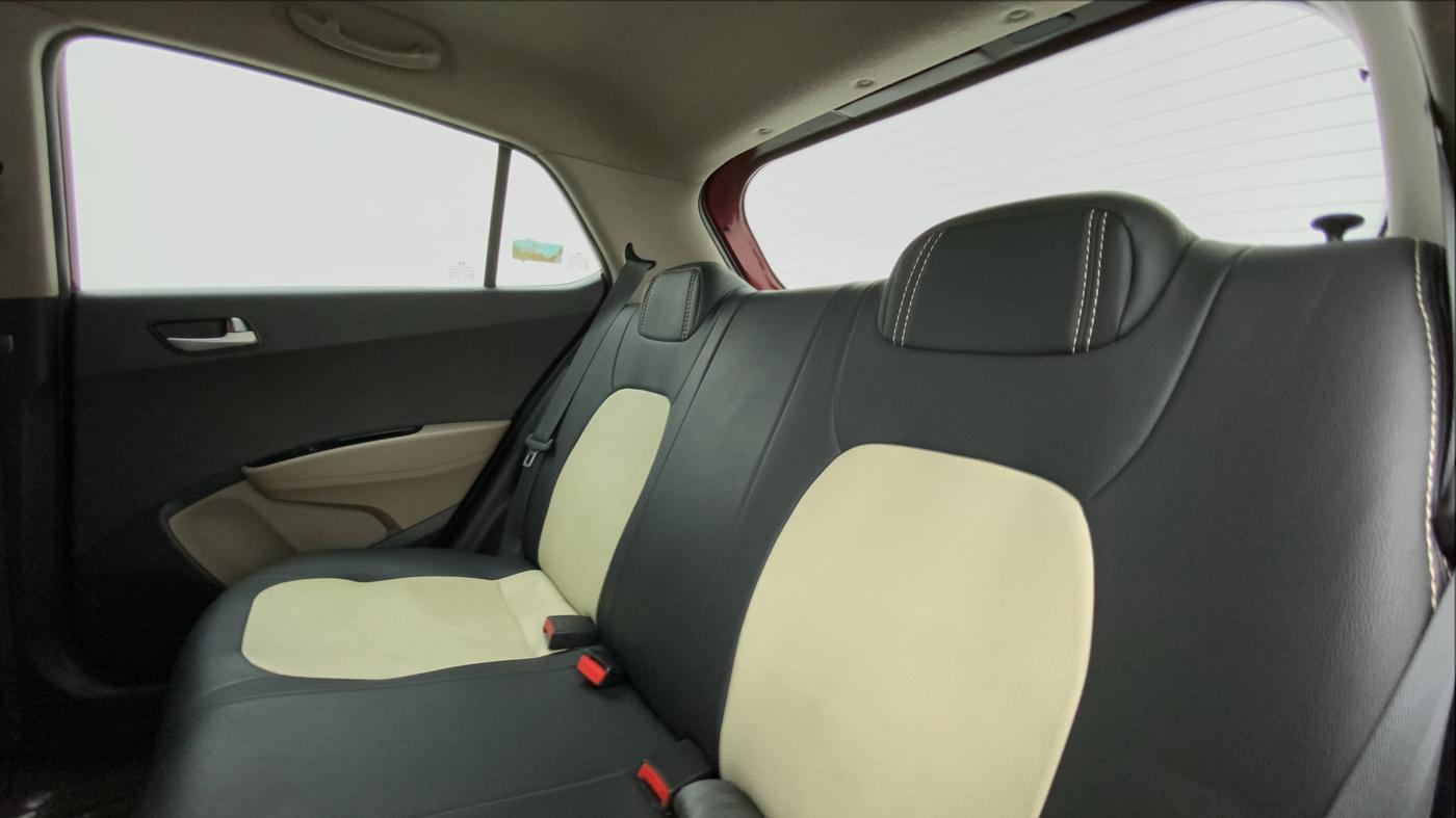 2015 Hyundai Grand i10 SPORTZ 1.2 KAPPA VTVT, Petrol, Manual, 47,387 km, Right Side Rear Door Cabin