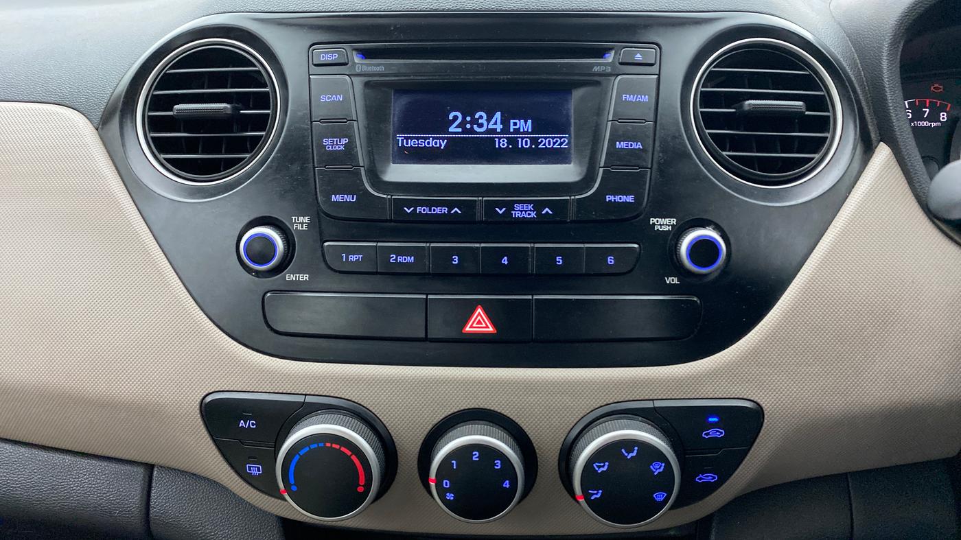 2015 Hyundai Grand i10 SPORTZ 1.2 KAPPA VTVT, Petrol, Manual, 47,387 km, Air Conditioner