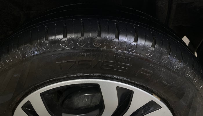2024 Tata Tiago XT (O) PETROL, Petrol, Manual, 5,545 km, Left Rear Tyre Tread