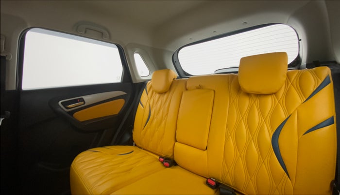 2020 Toyota URBAN CRUISER PREMIUM DUAL TONE AT, Petrol, Automatic, 14,262 km, Right Side Rear Door Cabin