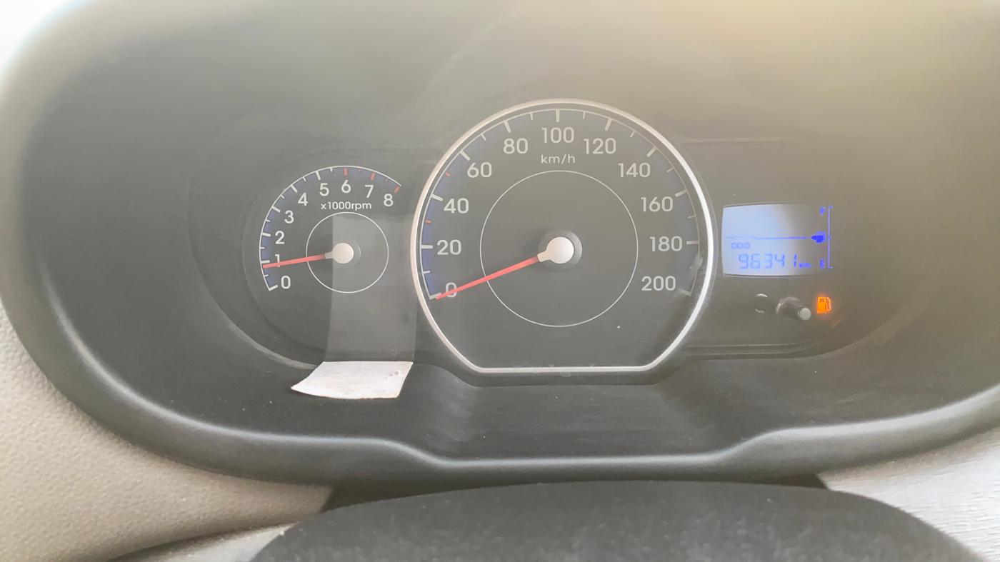 2014 Hyundai i10 SPORTZ 1.1, Petrol, Manual, 96,350 km, Odometer Image