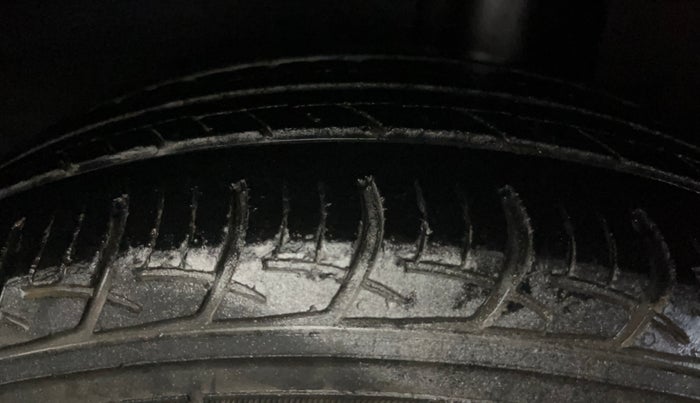 2019 Maruti Baleno DELTA PETROL 1.2, Petrol, Manual, 63,648 km, Left Rear Tyre Tread