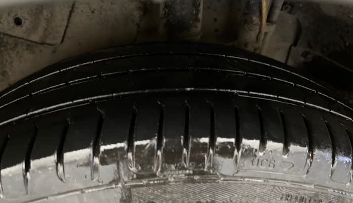 2021 Tata NEXON XZ PLUS PETROL, CNG, Manual, 1,11,291 km, Left Rear Tyre Tread