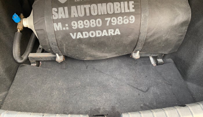 2018 Tata TIGOR XZA PETROL, CNG, Automatic, 44,998 km, Boot Inside