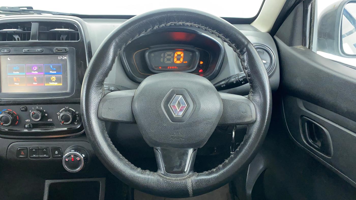 2017 Renault Kwid RXT 1.0 EASY-R AT OPTION, Petrol, Automatic, 26,057 km, Steering Wheel Close Up