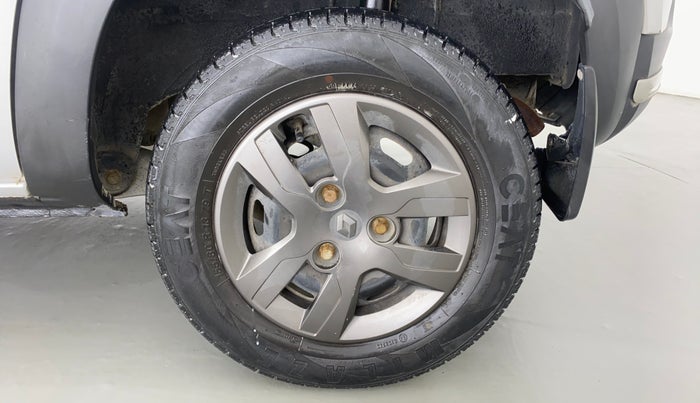 2017 Renault Kwid RXT 1.0 EASY-R AT OPTION, Petrol, Automatic, 26,057 km, Left Rear Wheel