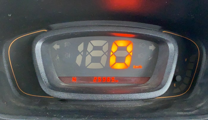 2017 Renault Kwid RXT 1.0 EASY-R AT OPTION, Petrol, Automatic, 26,057 km, Odometer Image