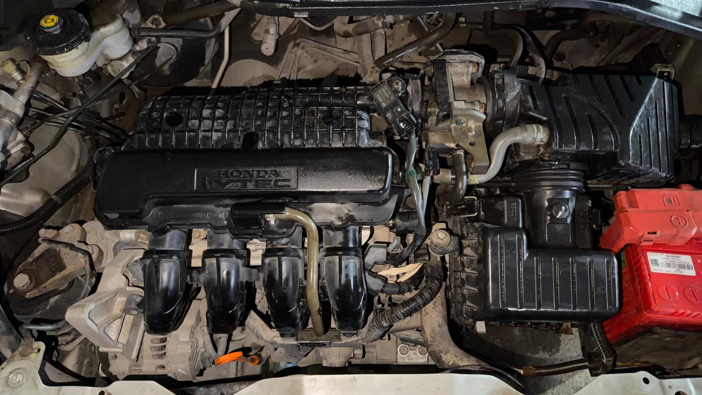 2015 Honda Brio S MT, Petrol, Manual, 92,576 km, Engine View