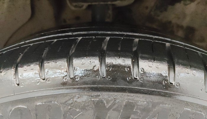 2021 MG HECTOR PLUS SHARP 1.5 PETROL TURBO CVT 6-STR, Petrol, Automatic, 31,545 km, Right Front Tyre Tread