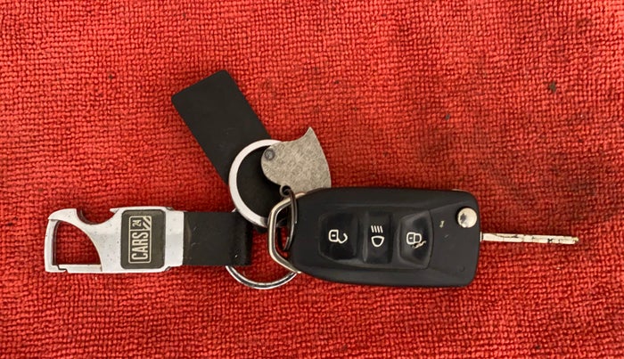 2017 Tata TIGOR XZ (O) PETROL, Petrol, Manual, 12,264 km, Key Close Up