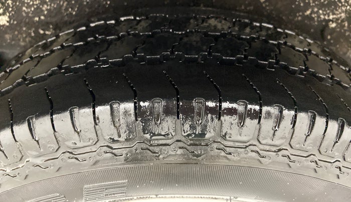 2018 Maruti OMNI E 8 STR, Petrol, Manual, 16,010 km, Right Rear Tyre Tread