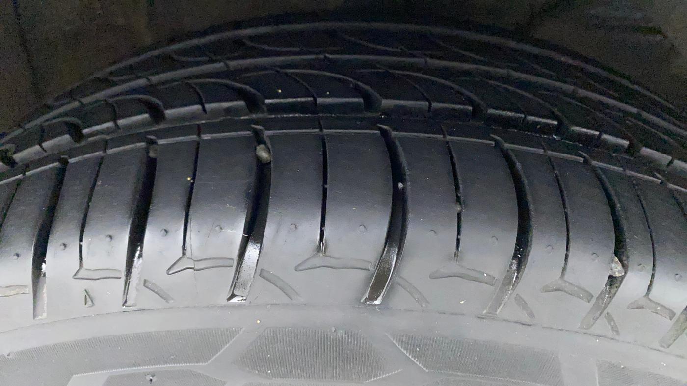2021 Toyota Glanza G, Petrol, Manual, 63,792 km, Right Front Tyre Tread