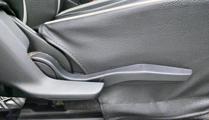 2021 Toyota Glanza G, Petrol, Manual, 63,792 km, Driver Side Adjustment Panel