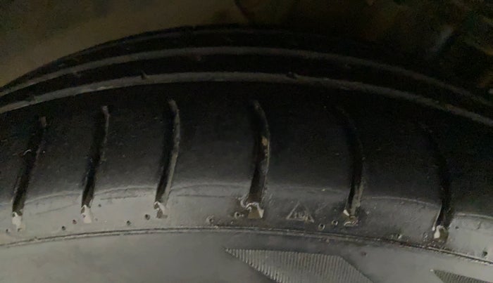 2018 Tata Tiago XZ DIESEL, Diesel, Manual, 38,454 km, Right Rear Tyre Tread