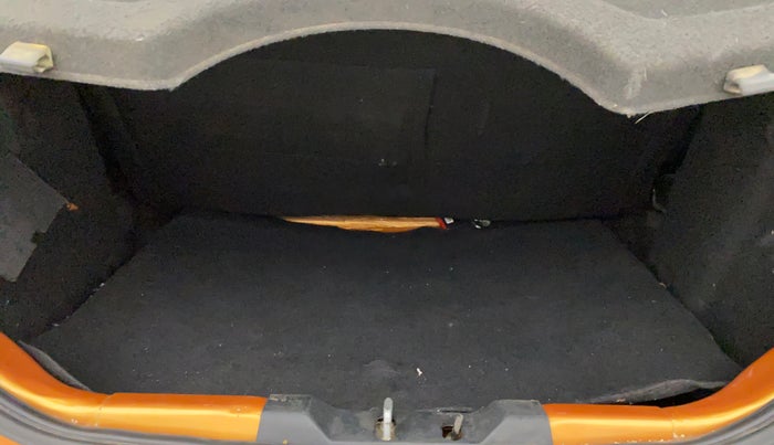 2018 Tata Tiago XZ DIESEL, Diesel, Manual, 38,454 km, Boot Inside