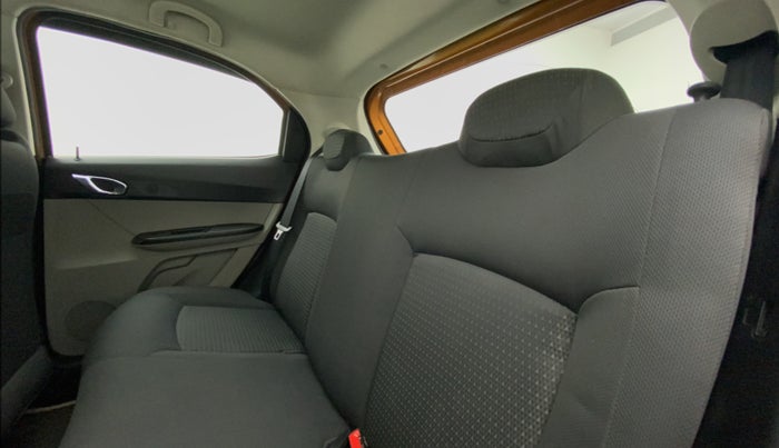 2018 Tata Tiago XZ DIESEL, Diesel, Manual, 38,454 km, Right Side Rear Door Cabin