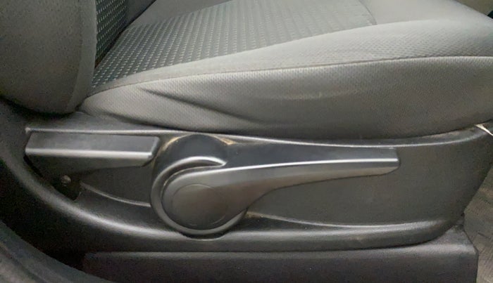 2018 Tata Tiago XZ DIESEL, Diesel, Manual, 38,454 km, Driver Side Adjustment Panel