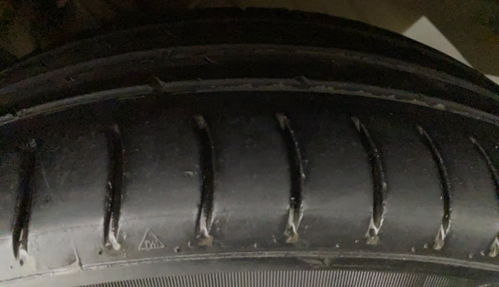 2018 Tata Tiago XZ DIESEL, Diesel, Manual, 38,454 km, Left Rear Tyre Tread