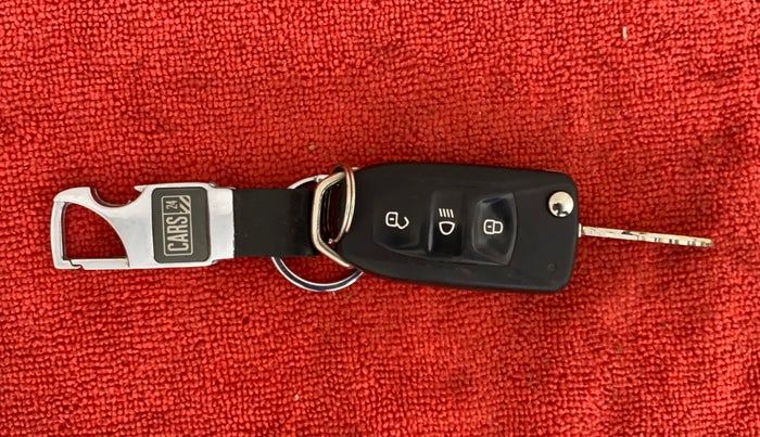 2018 Tata Tiago XZ DIESEL, Diesel, Manual, 38,454 km, Key Close Up