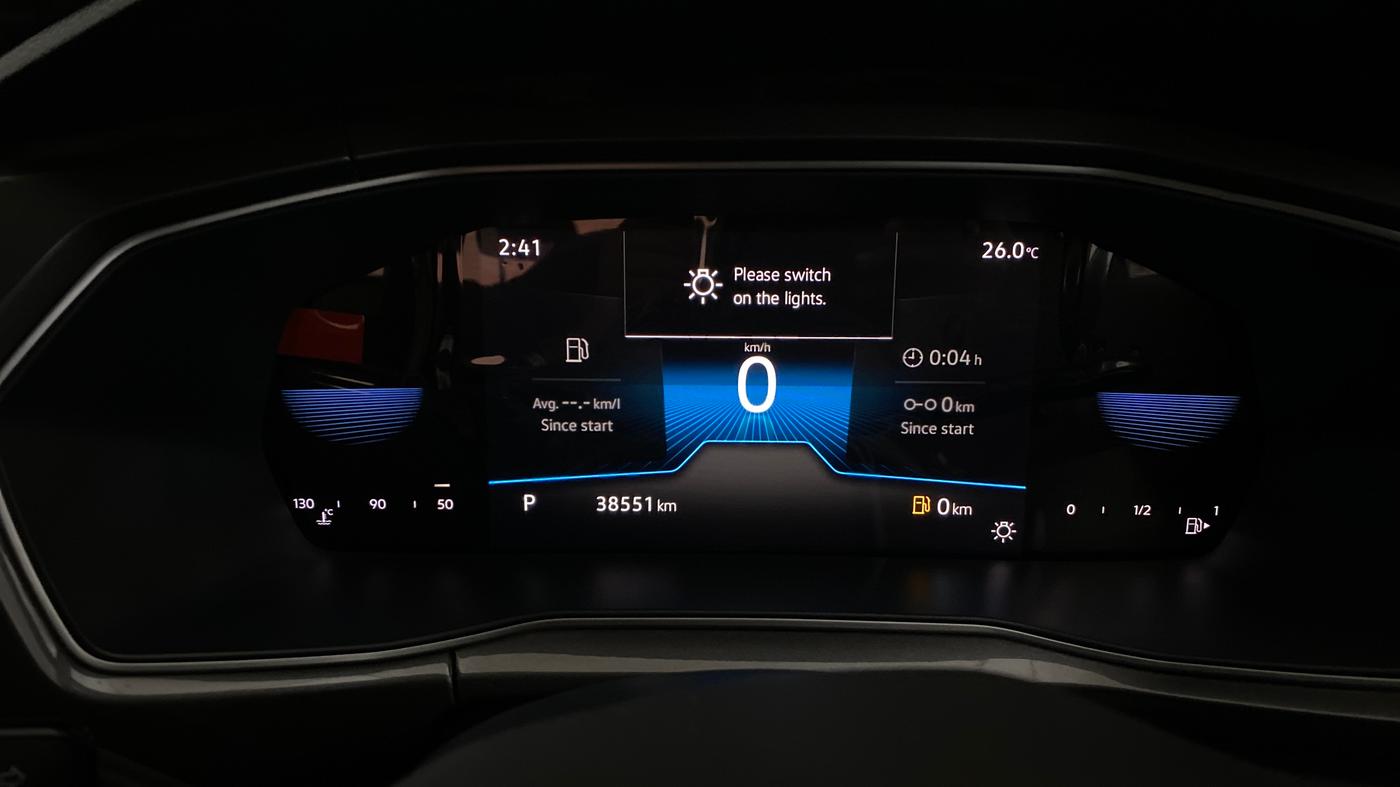 2022 Volkswagen TAIGUN TOPLINE 1.0 TSI AT, Petrol, Automatic, 38,551 km, Odometer Image