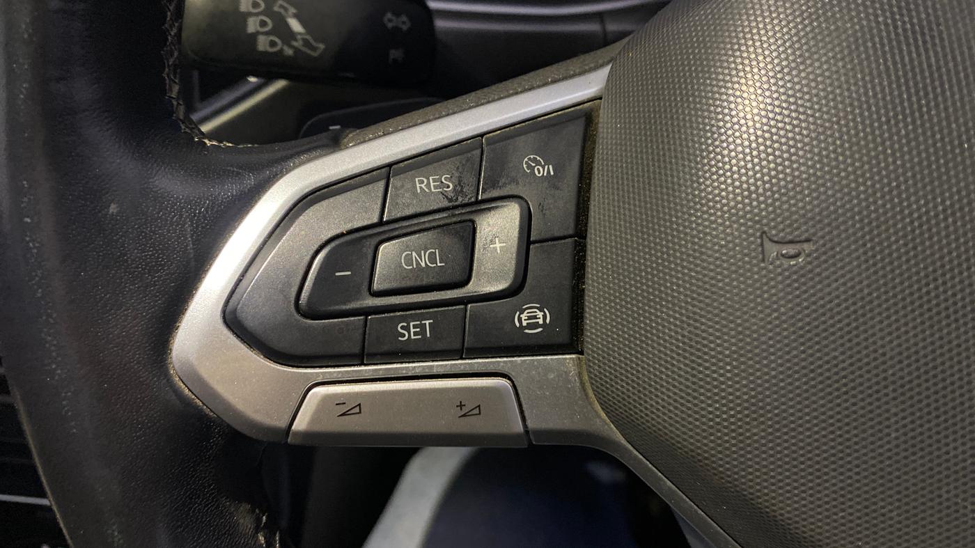 2022 Volkswagen TAIGUN TOPLINE 1.0 TSI AT, Petrol, Automatic, 38,551 km, Adaptive Cruise Control