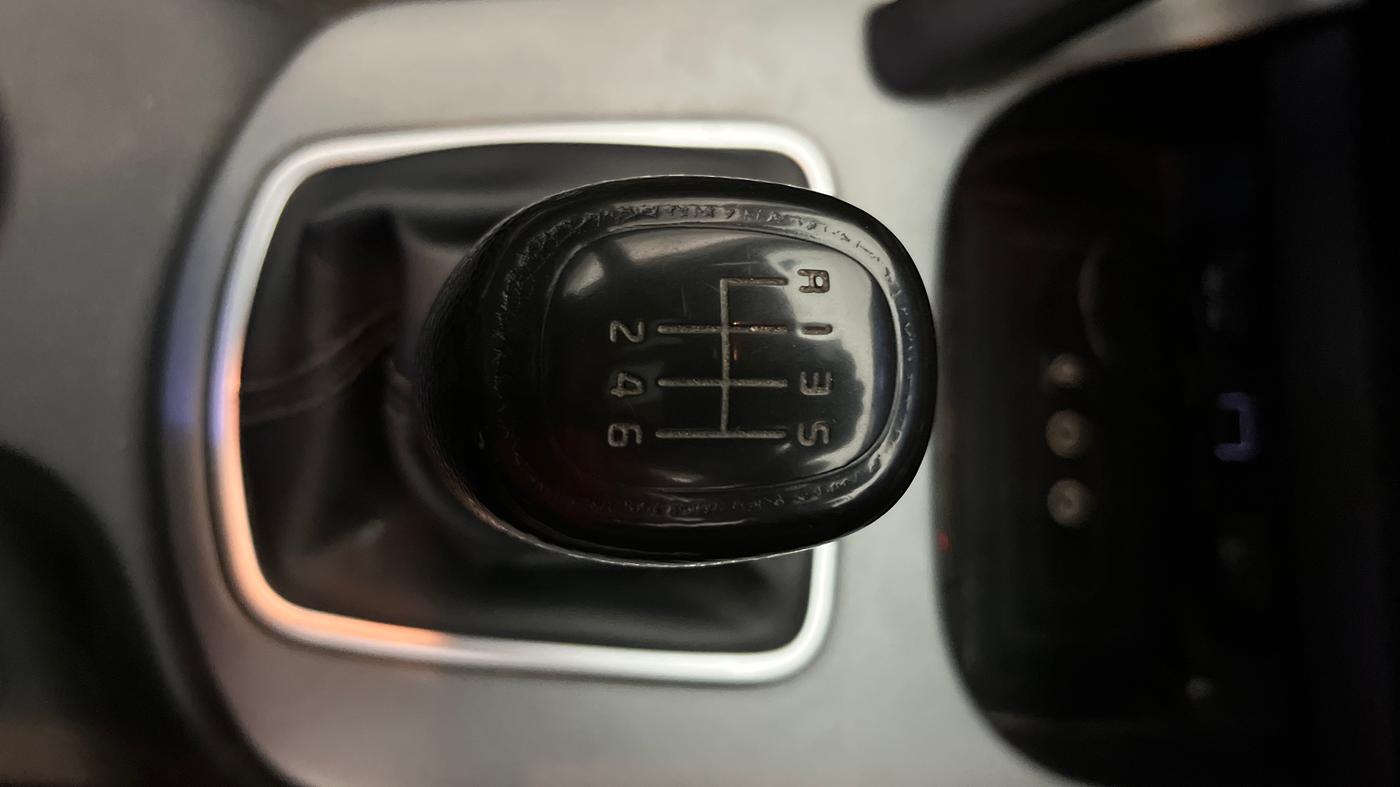 2021 KIA SELTOS HTE 1.5 PETROL, CNG, Manual, 60,780 km, Gear Lever