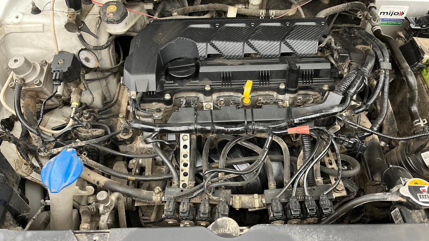 2021 KIA SELTOS HTE 1.5 PETROL, CNG, Manual, 60,780 km, Engine View - Right