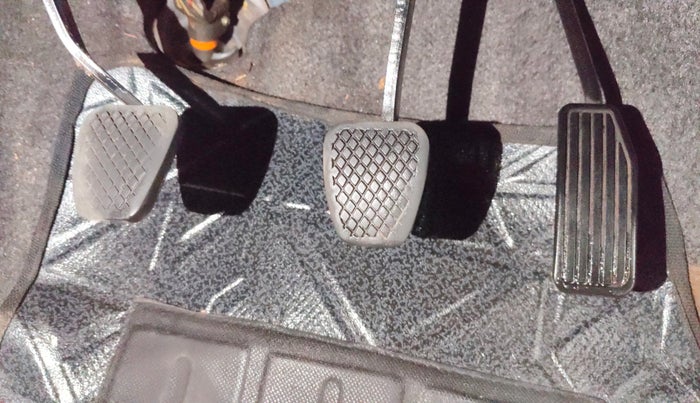 2013 Honda Brio S MT, Petrol, Manual, 41,936 km, Pedals