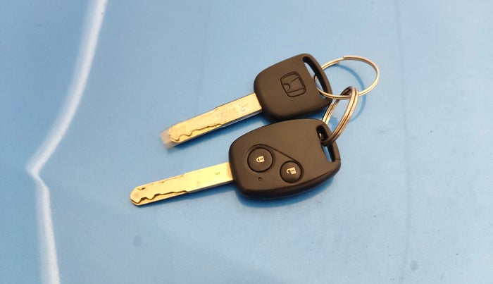 2013 Honda Brio S MT, Petrol, Manual, 41,936 km, Key Close Up