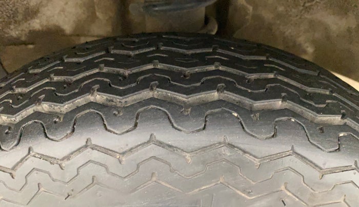 2017 Maruti OMNI E 8 STR, Petrol, Manual, 46,489 km, Right Front Tyre Tread