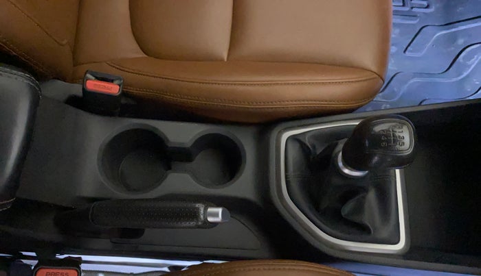 2017 Hyundai Creta SX PLUS 1.6 PETROL SPECIAL EDITION, Petrol, Manual, 1,15,075 km, Gear Lever