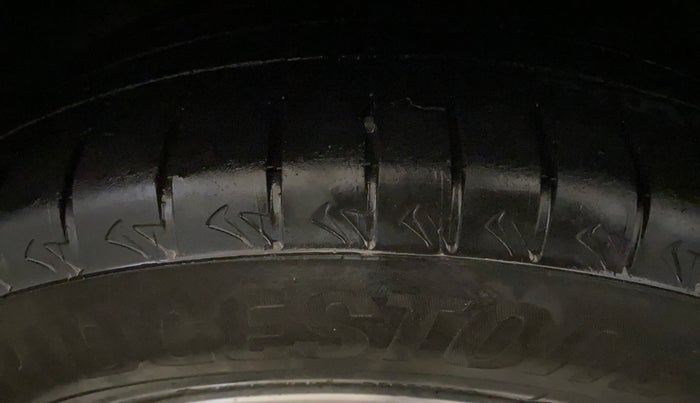 2017 Hyundai Creta SX PLUS 1.6 PETROL SPECIAL EDITION, Petrol, Manual, 1,15,075 km, Left Front Tyre Tread