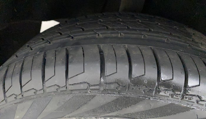 2019 Maruti Baleno ZETA PETROL 1.2, Petrol, Manual, 25,452 km, Right Rear Tyre Tread