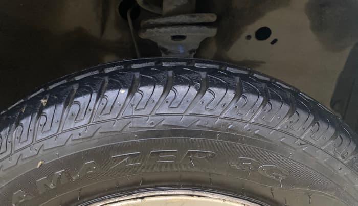 2013 Maruti Wagon R 1.0 LXI CNG, CNG, Manual, 52,226 km, Right Front Tyre Tread