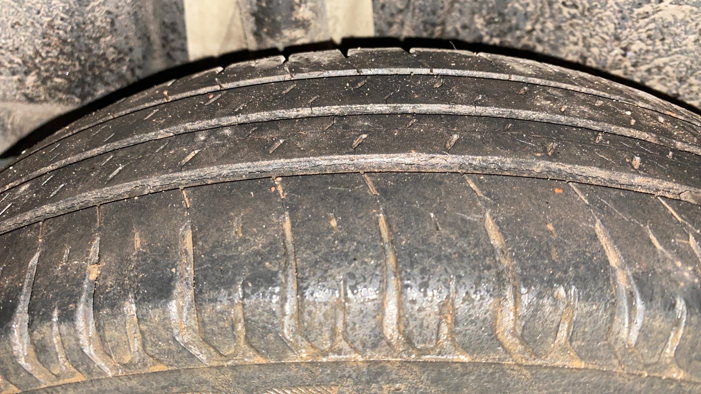 2018 Maruti Swift VXI AMT, Petrol, Automatic, 35,277 km, Right Rear Tyre Tread