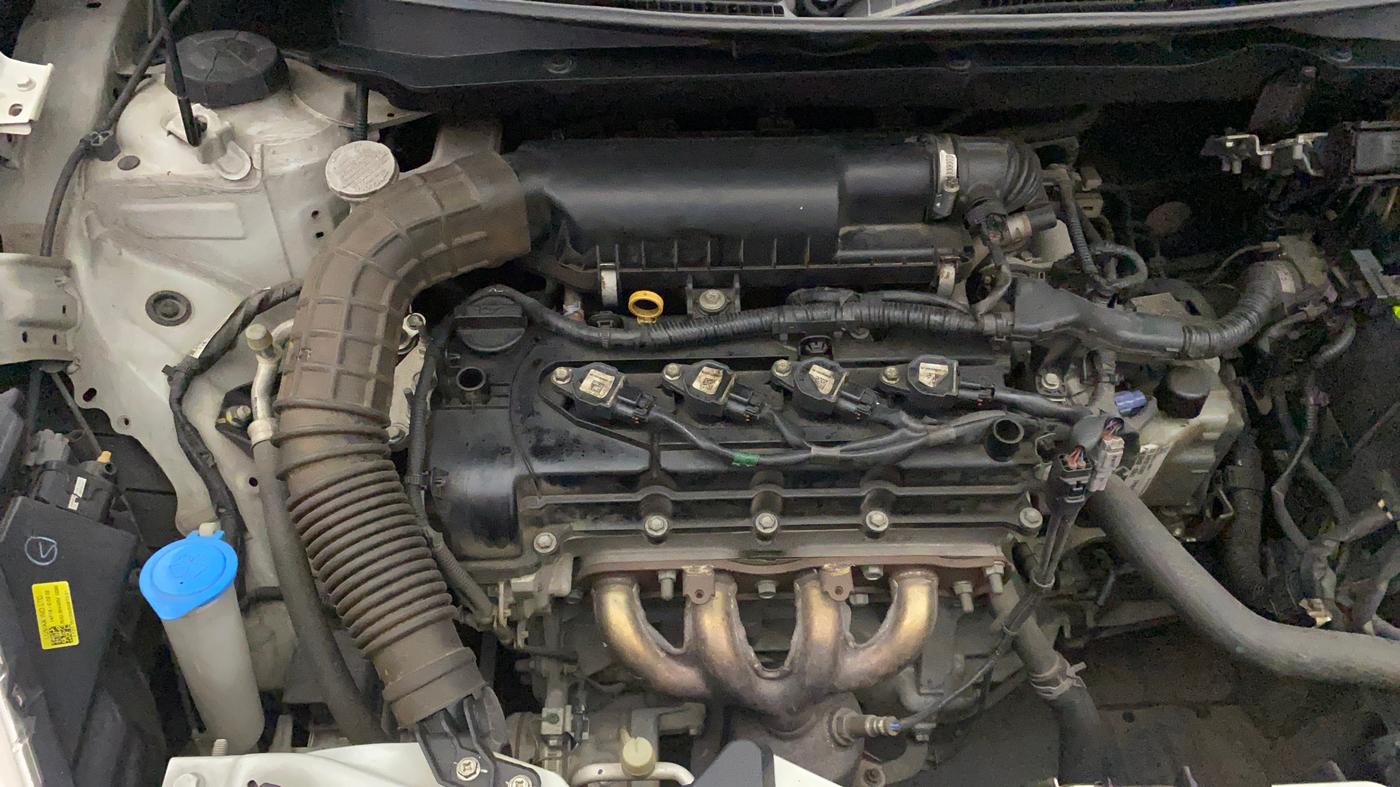 2018 Maruti Swift VXI AMT, Petrol, Automatic, 35,277 km, Engine View - Right
