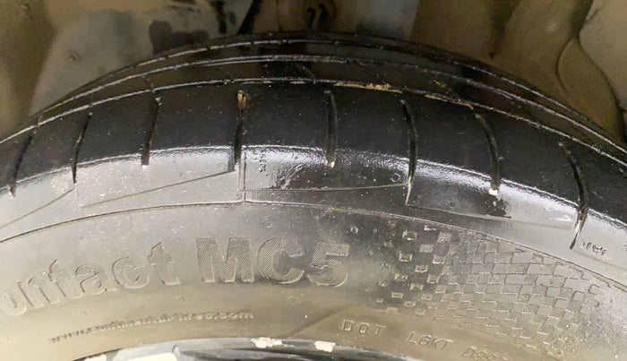 2020 MG HECTOR SHARP 1.5 DCT PETROL, Petrol, Automatic, 53,533 km, Left Front Tyre Tread