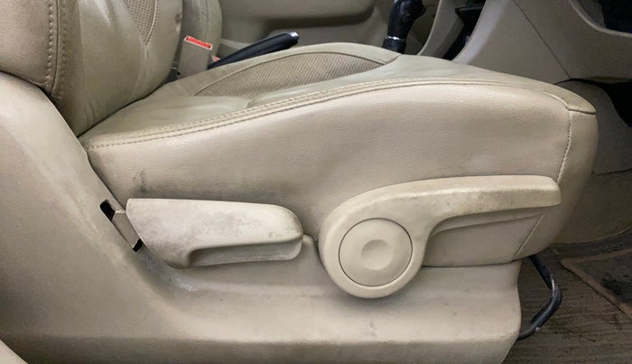 2019 Maruti Ciaz ALPHA  AT 1.5 SHVS PETROL, Petrol, Automatic, 90,128 km, Driver Side Adjustment Panel