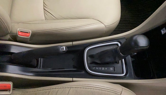 2019 Maruti Ciaz ALPHA  AT 1.5 SHVS PETROL, Petrol, Automatic, 90,128 km, Gear Lever